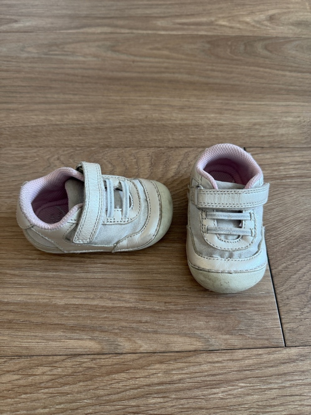 Stride Rite Kids' Soft Motion Jazzy Casual Sneakers Size 3.5W